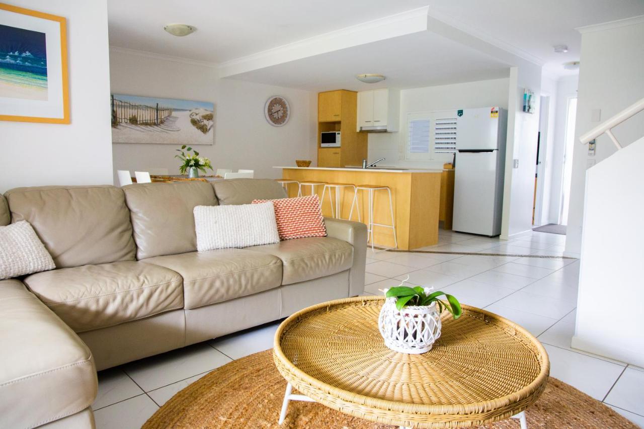 Tropical Getaway In 2 Bedroom Unit In 4 Star Resort ヌーサヴィル エクステリア 写真