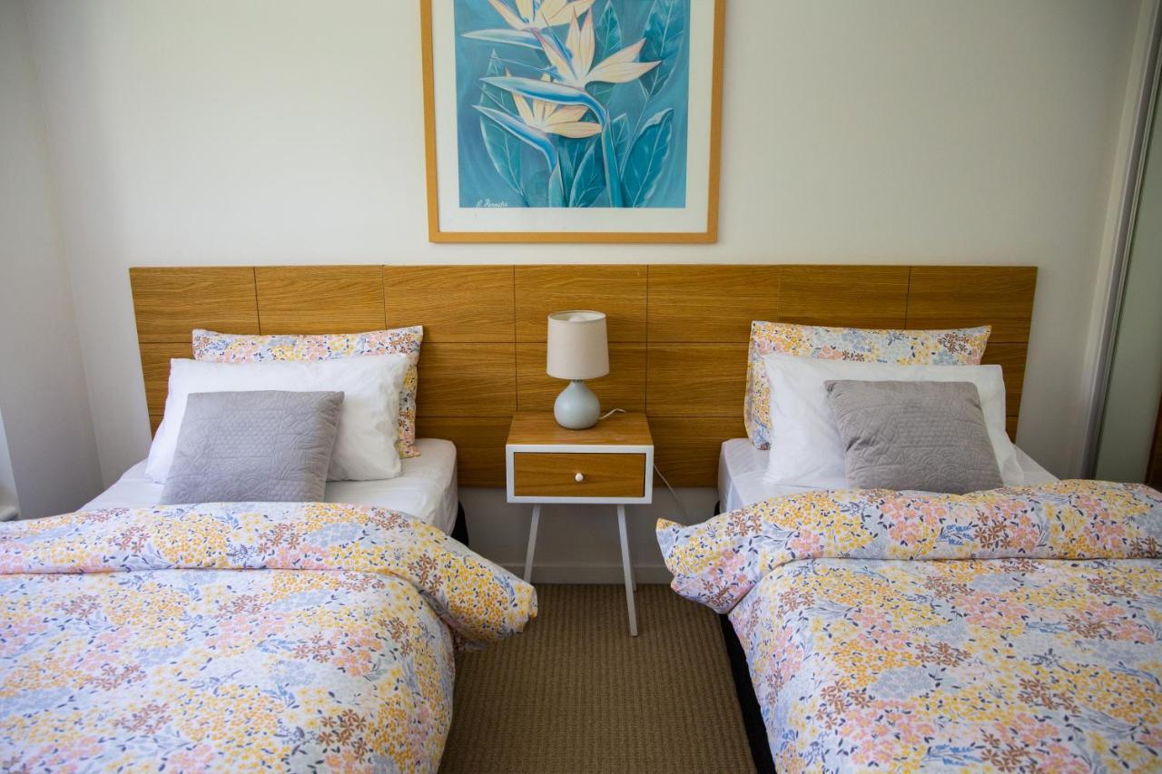 Tropical Getaway In 2 Bedroom Unit In 4 Star Resort ヌーサヴィル エクステリア 写真